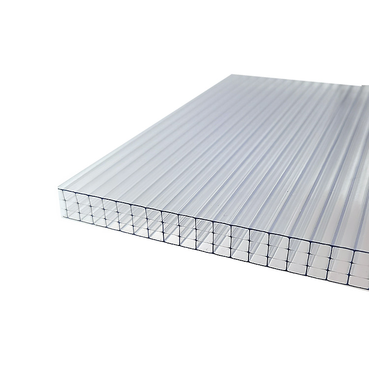 Tấm polycarbonate trong suốt dùng làm vách ngăn cứng