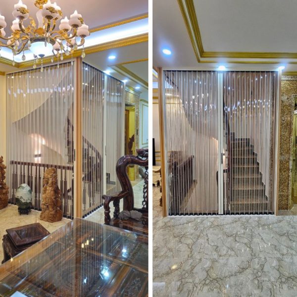 Cửa xếp lá nhựa trong suốt ngăn phòng và cầu thang